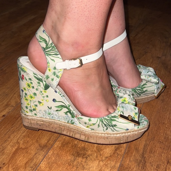 Tory Burch Penny Wedge Sandals Size 11 - Picture 6 of 7